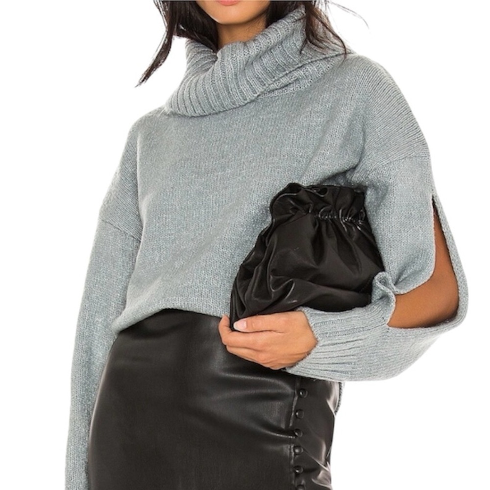 KENDALL  KYLIE SWEATER